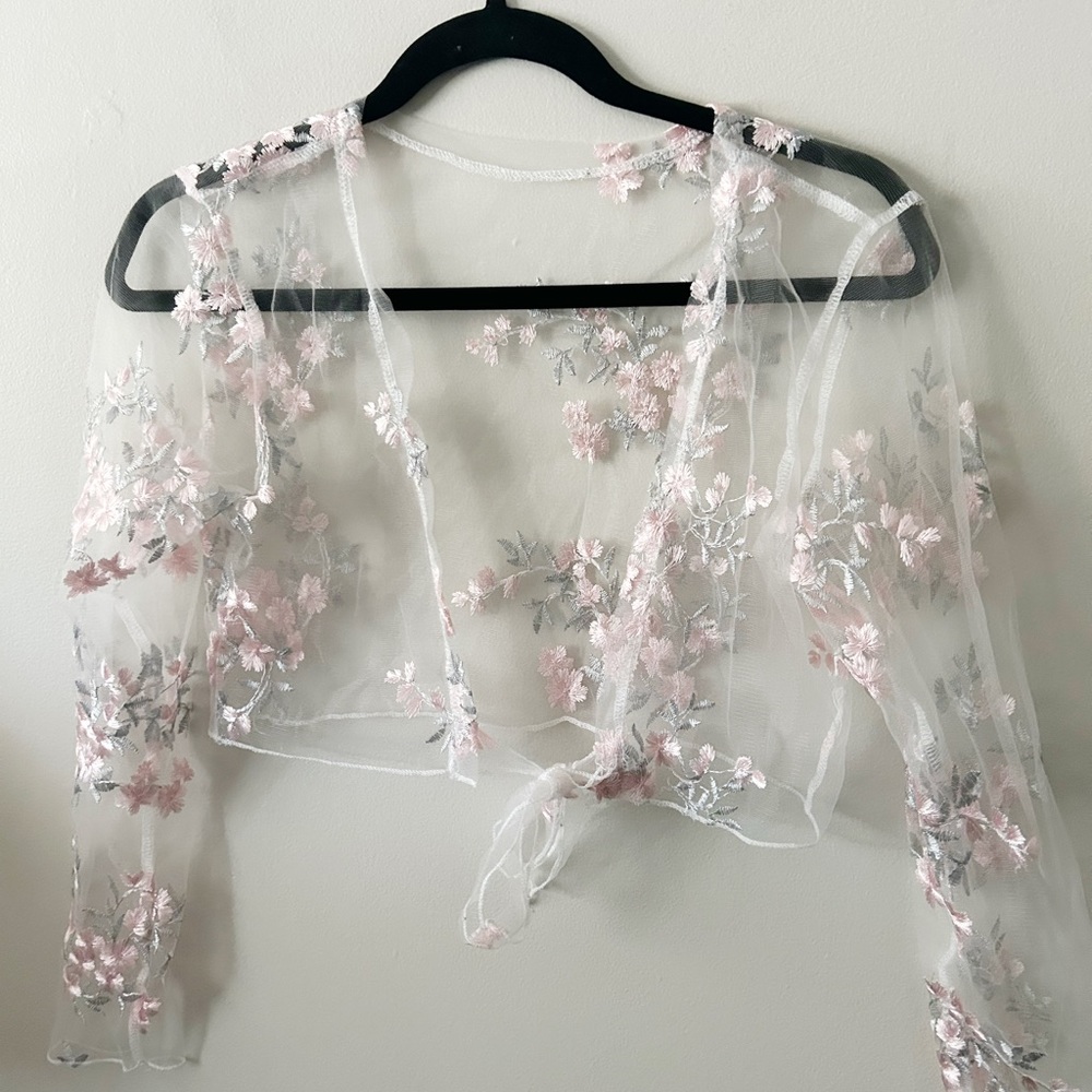 Vintage embroidered floral mesh Cottagecore embroidered shawl M
